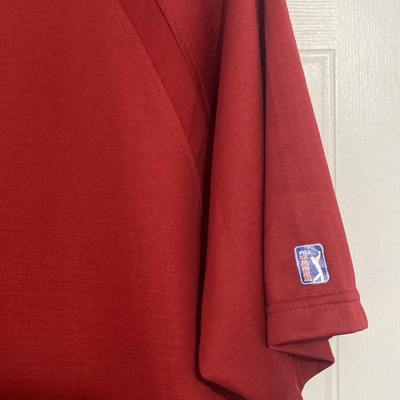 PGA Tour men’s Red Golf Polo Size Large ( 110 A ) - Picture 5 of 5